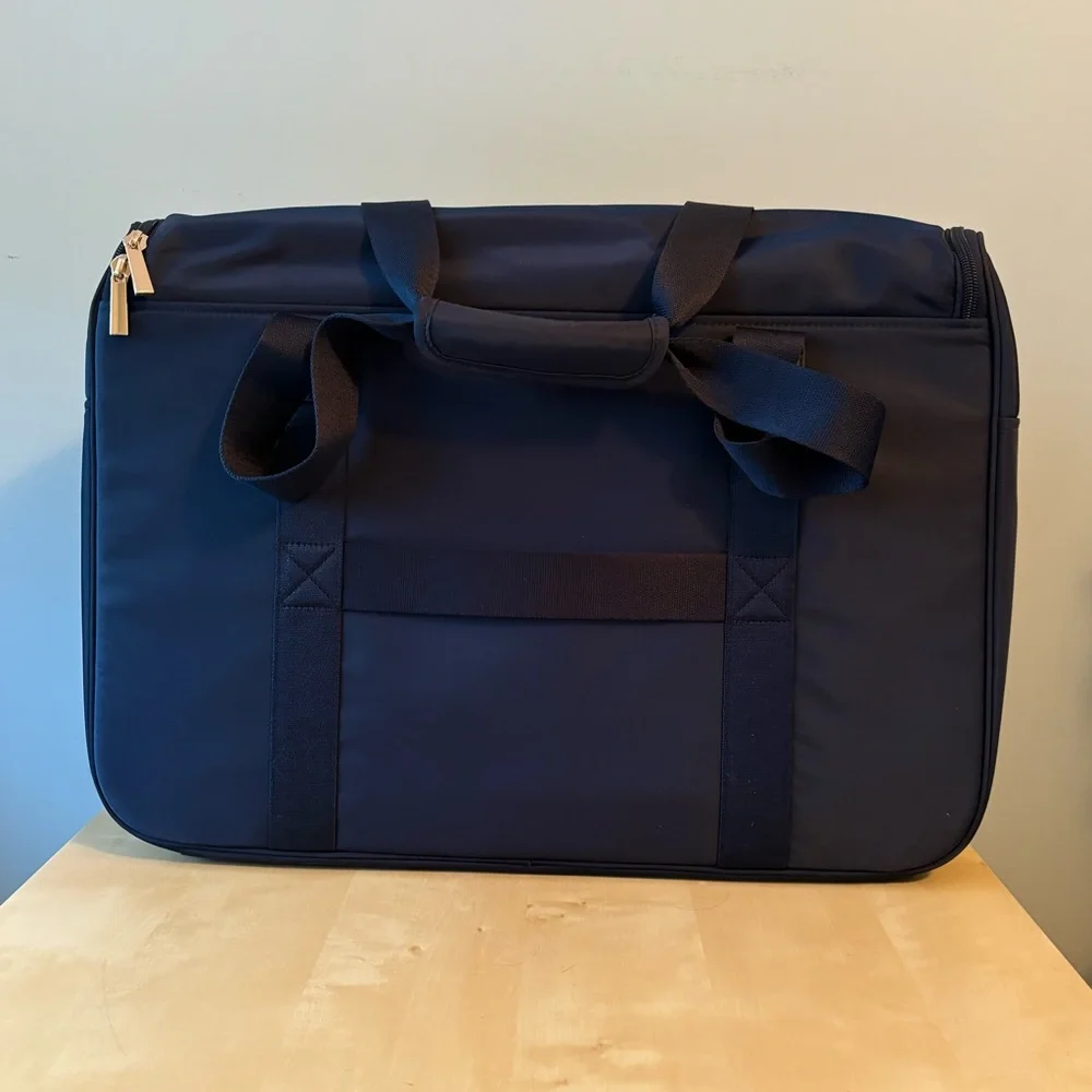 Mark & Graham TERMINAL 1 HANGING WARDROBE TRAVEL BAG navy blue, no monogram NEW